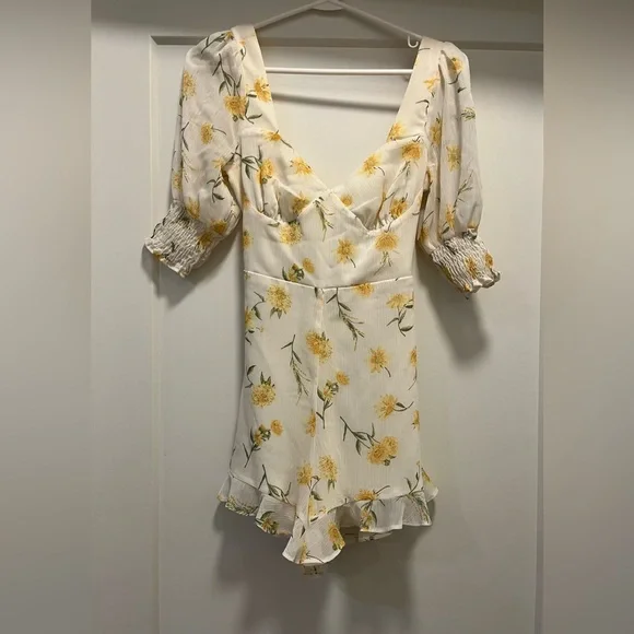 ASOS Miss Selfridge Floral Summer Spring Vacation Romper Size 4 ๐๐ค - Picture 6 of 10